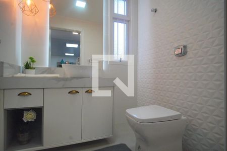 Casa à venda com 377m², 4 quartos e 2 vagasLavabo