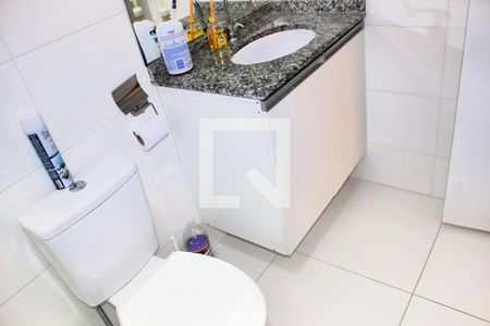 Apartamento à venda com 58m², 2 quartos e 1 vaga Apartamento à venda com 58m², 2 quartos e 1 vagaBanheiro da Suíte