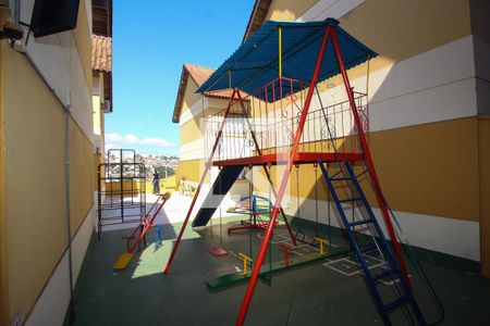 Casa de condomínio à venda com 80m², 2 quartos e 2 vagas Casa de condomínio à venda com 80m², 2 quartos e 2 vagasÁrea comum - Playground