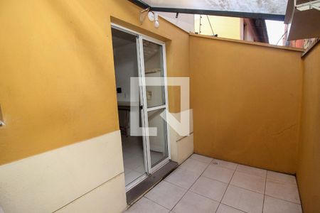 Casa de condomínio à venda com 80m², 2 quartos e 2 vagas Casa de condomínio à venda com 80m², 2 quartos e 2 vagasÁrea de Serviço