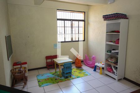 Casa de condomínio à venda com 80m², 2 quartos e 2 vagas Casa de condomínio à venda com 80m², 2 quartos e 2 vagasBrinquedoteca