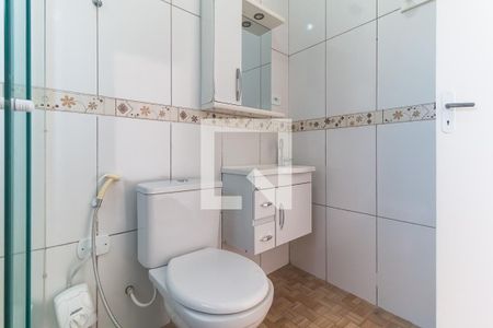 Casa para alugar com 199m², 4 quartos e 2 vagas Casa para alugar com 199m², 4 quartos e 2 vagasBanheiro da Edícula