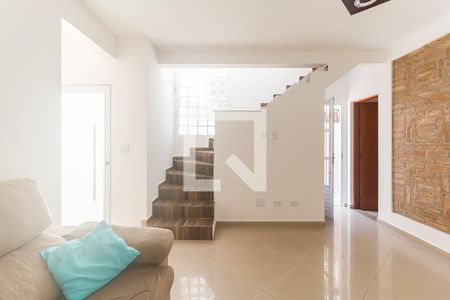 Casa para alugar com 199m², 4 quartos e 2 vagas Casa para alugar com 199m², 4 quartos e 2 vagasSala