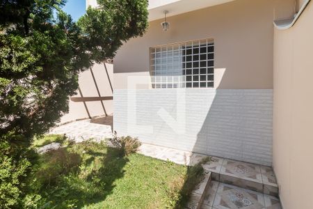 Casa para alugar com 199m², 4 quartos e 2 vagas Casa para alugar com 199m², 4 quartos e 2 vagasQuintal