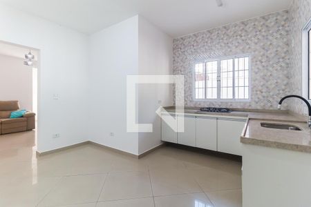 Casa para alugar com 199m², 4 quartos e 2 vagas Casa para alugar com 199m², 4 quartos e 2 vagasCozinha