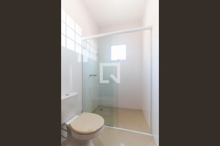 Casa para alugar com 199m², 4 quartos e 2 vagas Casa para alugar com 199m², 4 quartos e 2 vagasBanheiro da Suíte