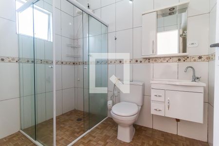 Casa para alugar com 199m², 4 quartos e 2 vagas Casa para alugar com 199m², 4 quartos e 2 vagasBanheiro da Edícula