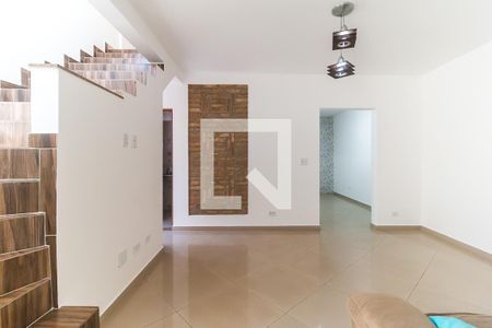Casa para alugar com 199m², 4 quartos e 2 vagas Casa para alugar com 199m², 4 quartos e 2 vagasSala