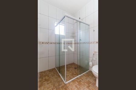 Casa para alugar com 199m², 4 quartos e 2 vagas Casa para alugar com 199m², 4 quartos e 2 vagasBanheiro da Edícula