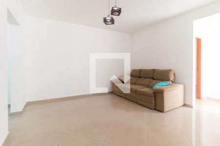 Casa para alugar com 199m², 4 quartos e 2 vagas Casa para alugar com 199m², 4 quartos e 2 vagasSala