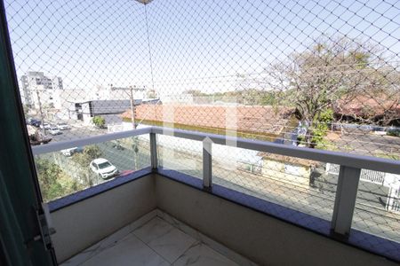 Sacada de apartamento para alugar com 3 quartos, 112m² em Saraiva, Uberlândia