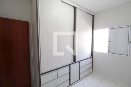 Quarto 1 de apartamento para alugar com 3 quartos, 112m² em Saraiva, Uberlândia