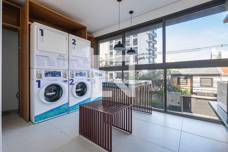 Studio para alugar com 28m², 1 quarto e sem vaga Studio para alugar com 28m², 1 quarto e sem vagaLavanderia