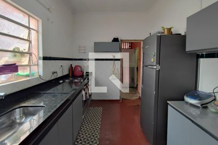 Casa à venda com 250m², 3 quartos e 2 vagas Casa à venda com 250m², 3 quartos e 2 vagasCozinha