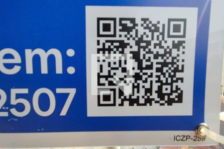 Casa à venda com 250m², 3 quartos e 2 vagas Casa à venda com 250m², 3 quartos e 2 vagasPLACA INSTALADA NA FACHADA