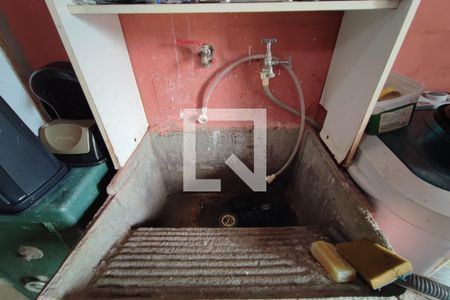 Casa à venda com 250m², 3 quartos e 2 vagas Casa à venda com 250m², 3 quartos e 2 vagasÁrea de Serviço