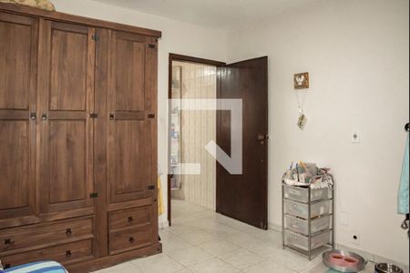 Casa à venda com 144m², 3 quartos e 2 vagasSuíte