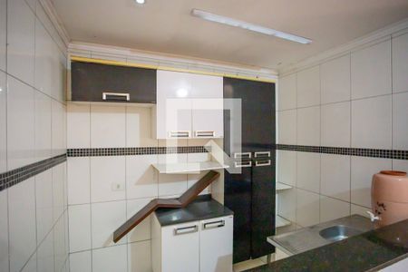 Casa à venda com 201m², 3 quartos e 2 vagas Casa à venda com 201m², 3 quartos e 2 vagasCozinha de Serviço