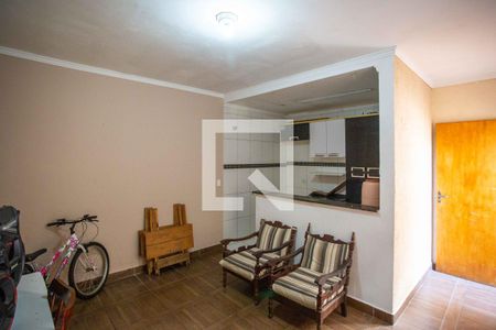 Casa à venda com 201m², 3 quartos e 2 vagas Casa à venda com 201m², 3 quartos e 2 vagasSala de Serviço