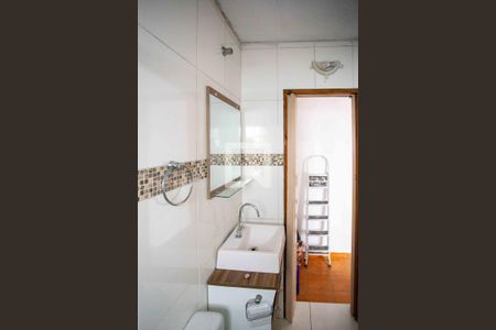 Casa à venda com 201m², 3 quartos e 2 vagas Casa à venda com 201m², 3 quartos e 2 vagasBanheiro de serviço