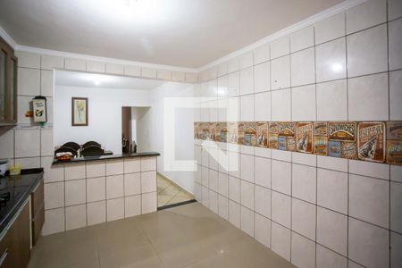 Casa à venda com 201m², 3 quartos e 2 vagas Casa à venda com 201m², 3 quartos e 2 vagasCozinha