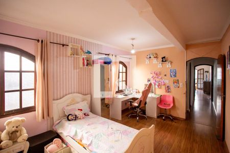 Casa à venda com 201m², 3 quartos e 2 vagas Casa à venda com 201m², 3 quartos e 2 vagasQuarto 2