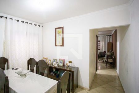 Casa à venda com 201m², 3 quartos e 2 vagas Casa à venda com 201m², 3 quartos e 2 vagasSala de Jantar