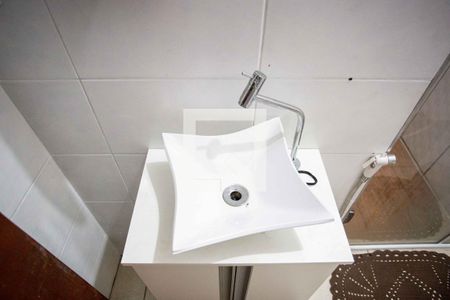 Casa à venda com 201m², 3 quartos e 2 vagas Casa à venda com 201m², 3 quartos e 2 vagasBanheiro Social