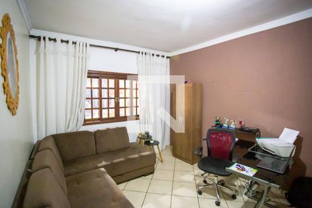 Sala de TV de casa à venda com 3 quartos, 201m² em Jardim Elisa, Diadema