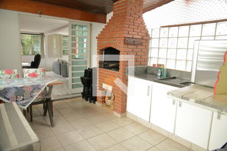 Casa à venda com 250m², 4 quartos e 3 vagasÁrea de churrasco