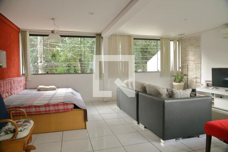 Casa à venda com 250m², 4 quartos e 3 vagasEscritório