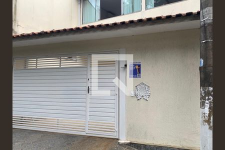 Casa à venda com 250m², 4 quartos e 3 vagasFachada