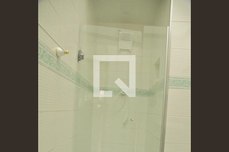 Casa à venda com 250m², 4 quartos e 3 vagasBanheiro Suíte 2