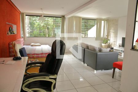 Casa à venda com 250m², 4 quartos e 3 vagasEscritório