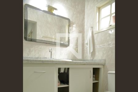 Casa à venda com 250m², 4 quartos e 3 vagasBanheiro Suíte 3