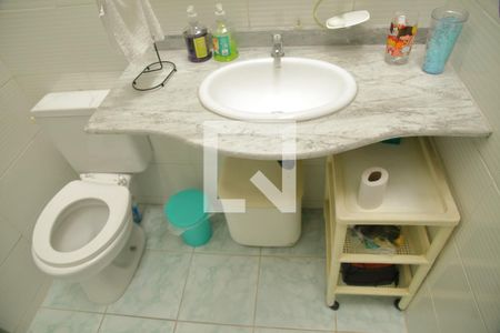 Casa à venda com 250m², 4 quartos e 3 vagasBanheiro Suíte 2