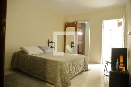 Casa à venda com 250m², 4 quartos e 3 vagasSuíte 3