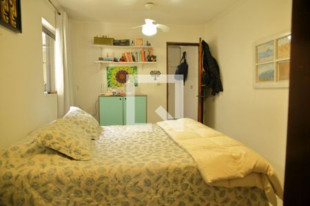 Casa à venda com 250m², 4 quartos e 3 vagasSuíte 1