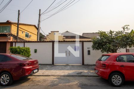 Casa à venda com 359m², 2 quartos e 2 vagasFachada