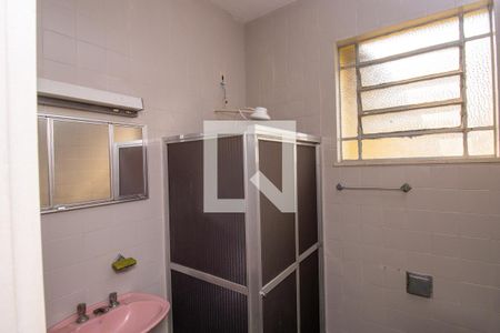Casa à venda com 359m², 2 quartos e 2 vagasBanheiro Social