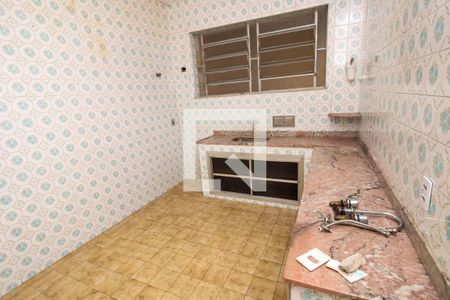 Casa à venda com 359m², 2 quartos e 2 vagasCozinha