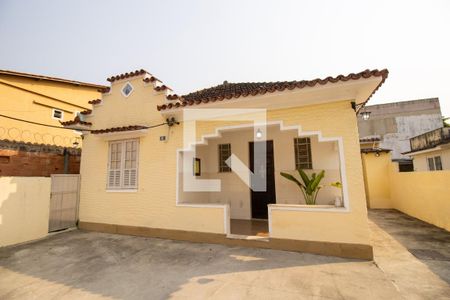 Casa à venda com 359m², 2 quartos e 2 vagasFachada