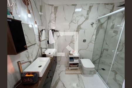 Apartamento à venda com 135m², 3 quartos e 2 vagasBanheiro da Suíte 1