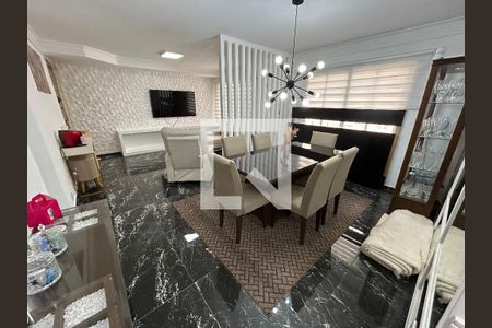 Apartamento à venda com 135m², 3 quartos e 2 vagas Apartamento à venda com 135m², 3 quartos e 2 vagasSala