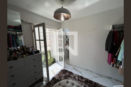 Apartamento à venda com 135m², 3 quartos e 2 vagasCloset da suíte 1