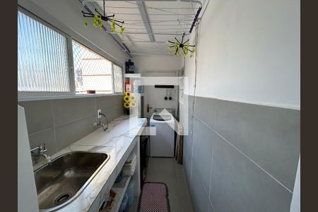 Apartamento à venda com 135m², 3 quartos e 2 vagasLavanderia