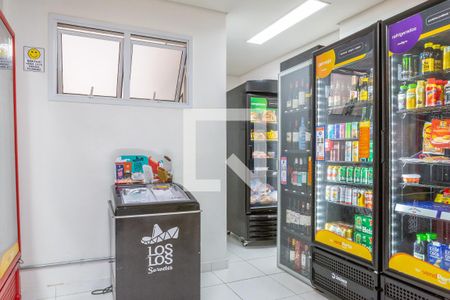 Apartamento para alugar com 69m², 2 quartos e 1 vagaMini Mercado
