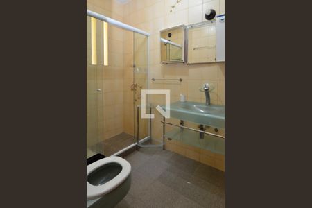 Casa à venda com 1600m², 11 quartos e 10 vagasBanheiro da Suíte 7