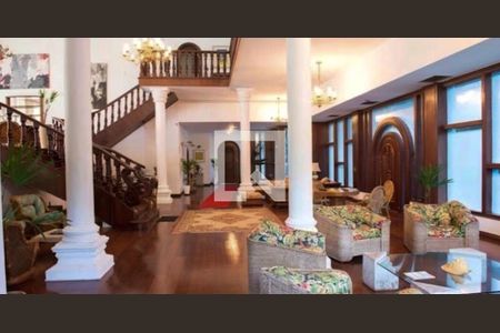 Casa à venda com 1600m², 11 quartos e 10 vagasSala