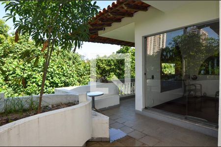 Casa à venda com 1600m², 11 quartos e 10 vagasVaranda 1 sala de jantar